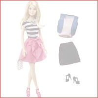 Barbie met extra kleding