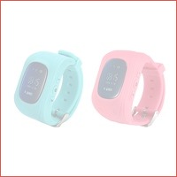 GPS-horloge voor kinderen in roze of bla..