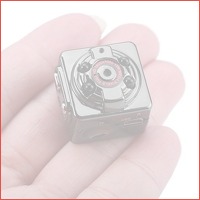 Minuscule full-HD camera