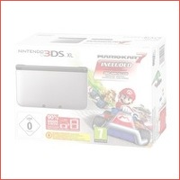 Nintendo 22HW 3DS XL + Mario Kart 7