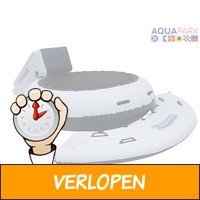 Watertrampoline met glijbaan