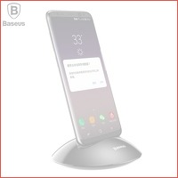 USB-C smartphone docking station