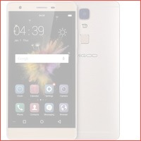 AMIGOO A5000 Quadcore 8GB smartphone