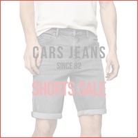 Shorts Sale van Cars