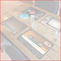 4 x retro placemats