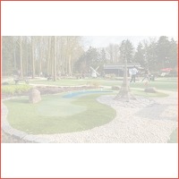 Amsterdam: spelen op een minigolf- of gr..