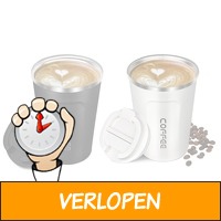 1 of 2 geisoleerde koffiemokken