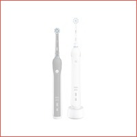 2 x Oral-B Pro 2 tandenborstels