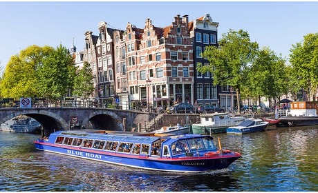 Groupon: Rondvaart Amsterdamse grachten